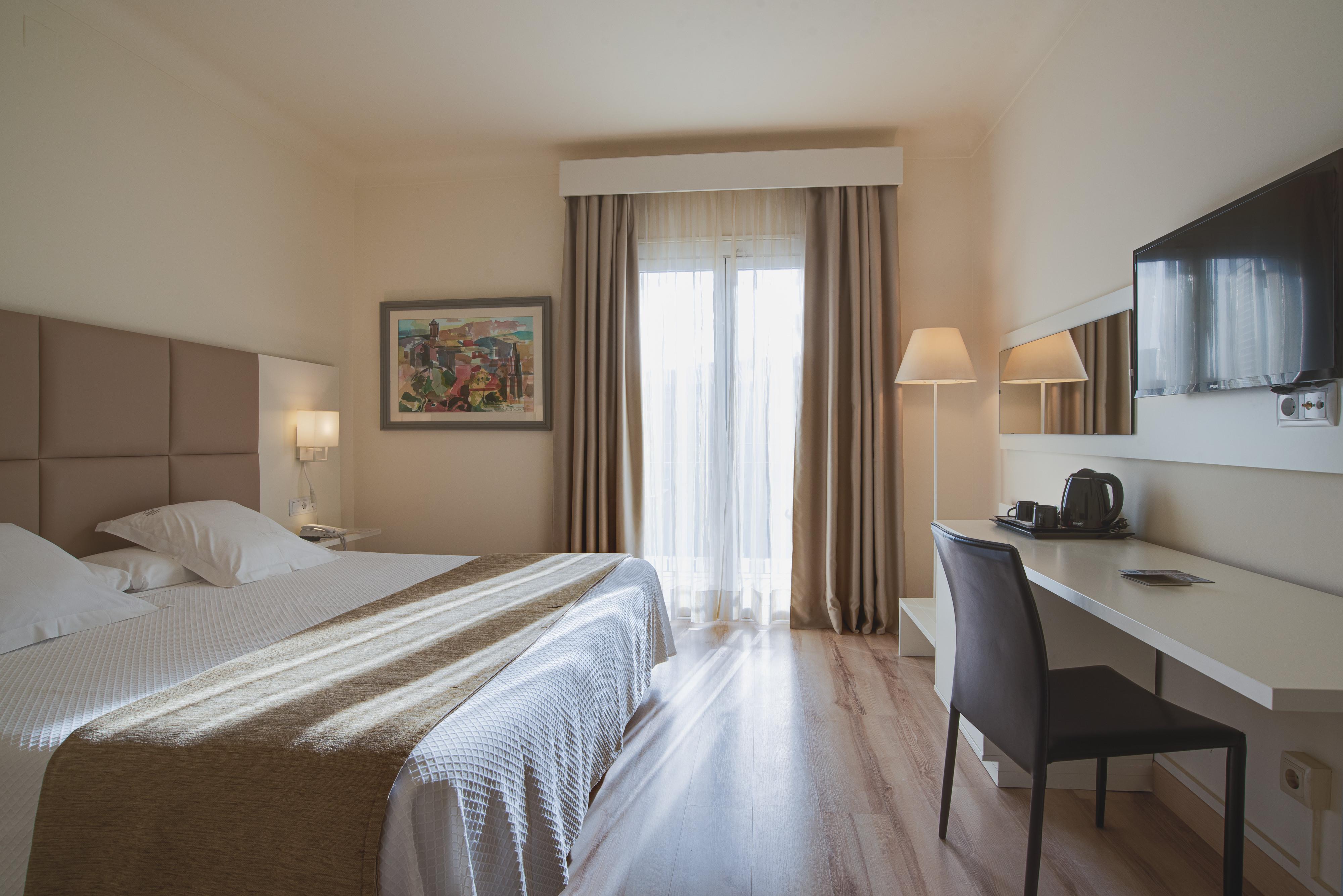 Hotel Pirineos Figueres By Pierre & Vacances Buitenkant foto