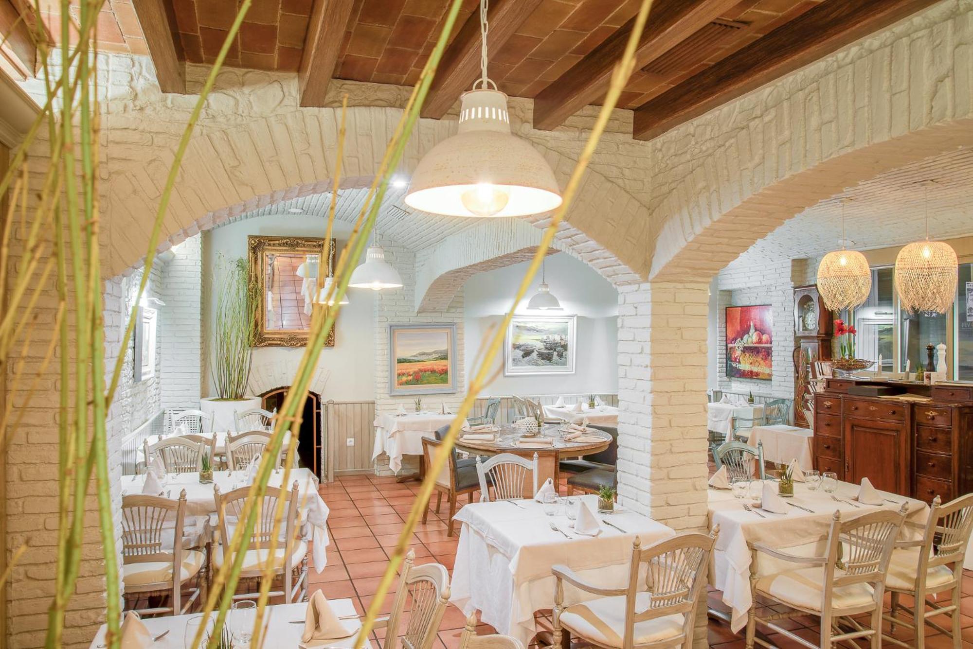 Hotel Pirineos Figueres By Pierre & Vacances Buitenkant foto