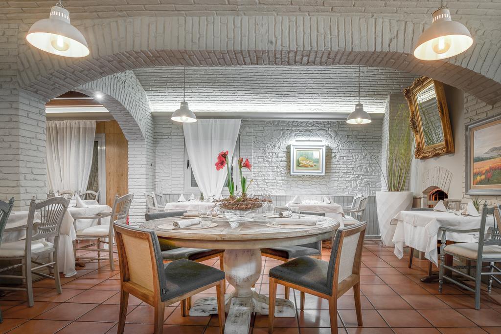 Hotel Pirineos Figueres By Pierre & Vacances Buitenkant foto