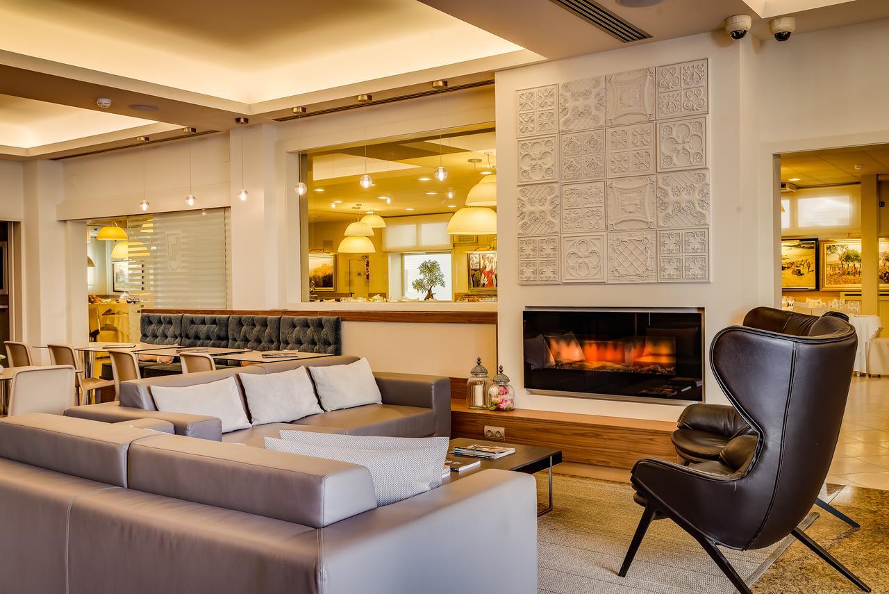 Hotel Pirineos Figueres By Pierre & Vacances Buitenkant foto